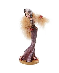 Celebrating the 60th anniversary of 101 Dalmatians, this Couture De Force figurine depicts Cruella De Vil in a show-stopping dress. She clutches a dalmatian-spotted purse while casting a sly, plotting glance.