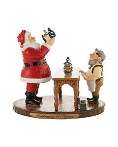16' Santa Comes to Town