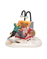 The Clark’s End Run accessory captures Clark Griswold mid-flight as his sled ride turns into chaos, heading straight for disaster. With a cardboard Santa grinning nearby, this National Lampoon’s Christmas Vacation piece brings the film’s slapstick holiday