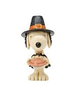 Mini Snoopy w/ Pumpkin Pie