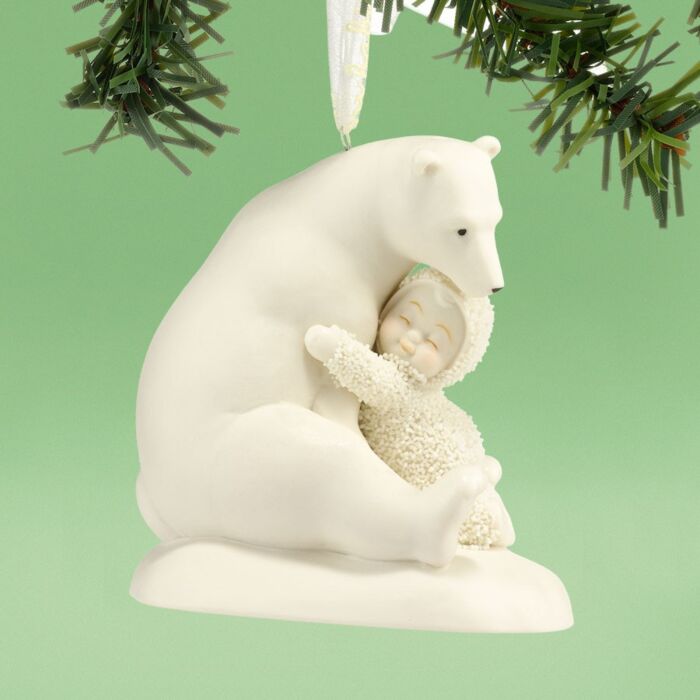 DEPARTMENT 56 4031787 Big Bear Hug Hanging Ornament